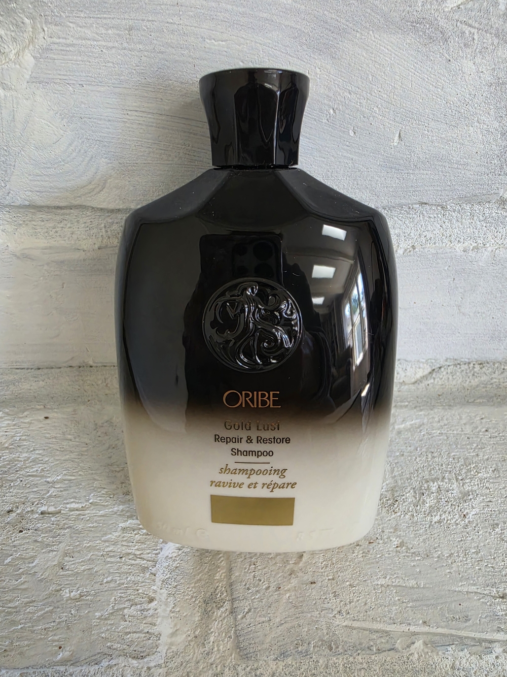 Oribe Gold Lust Repair & Restore Shampoo — Black to Cream Ombre Bottle